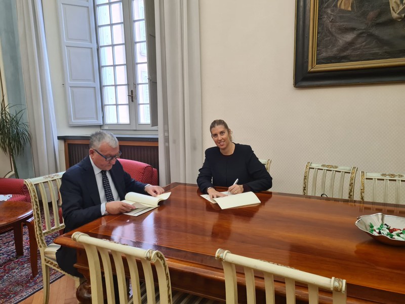 Per una città senza droghe: conoscere e prevenire il fenomeno presso le scuole